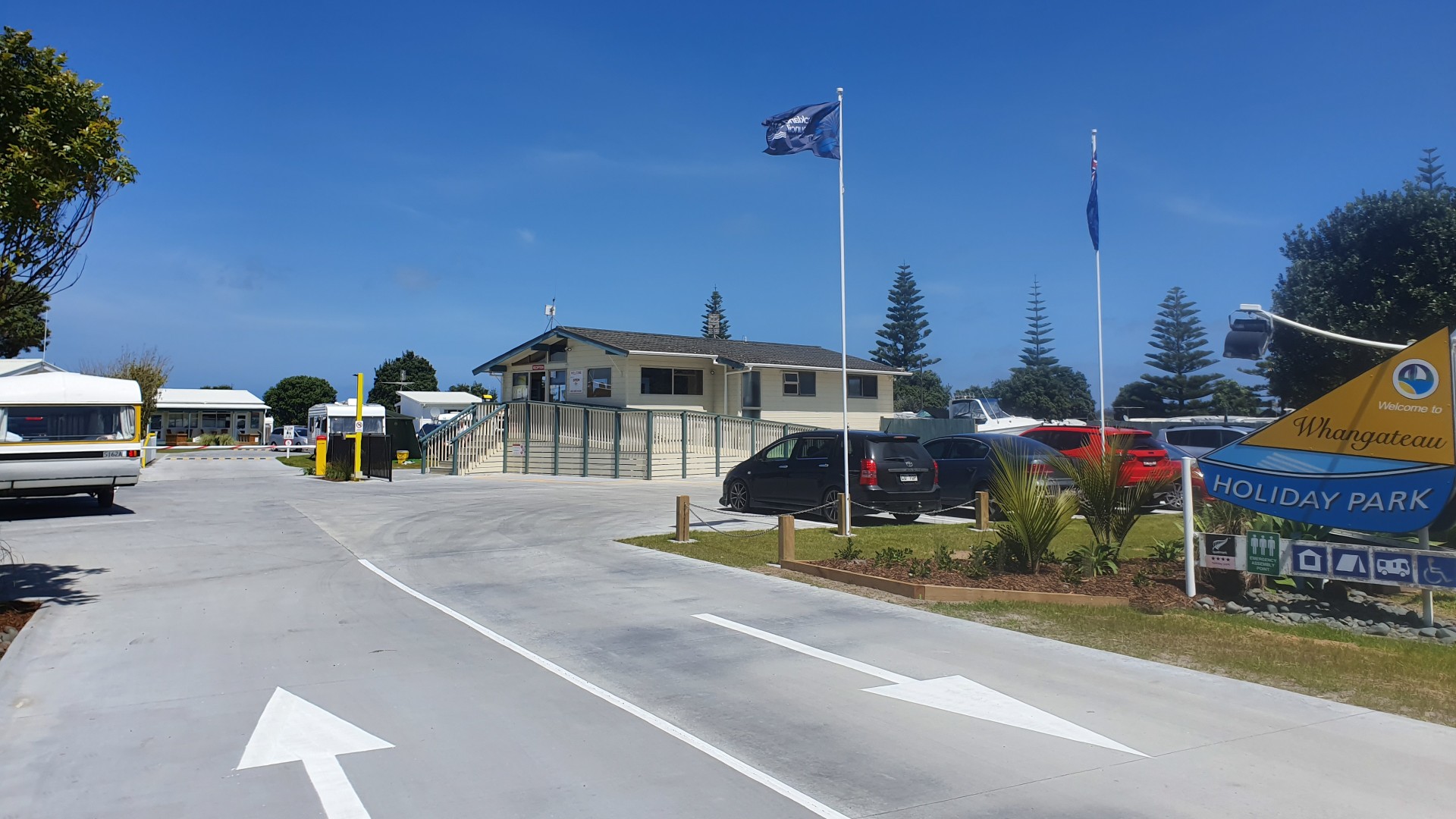 Welcome to Whangateau Holiday Park